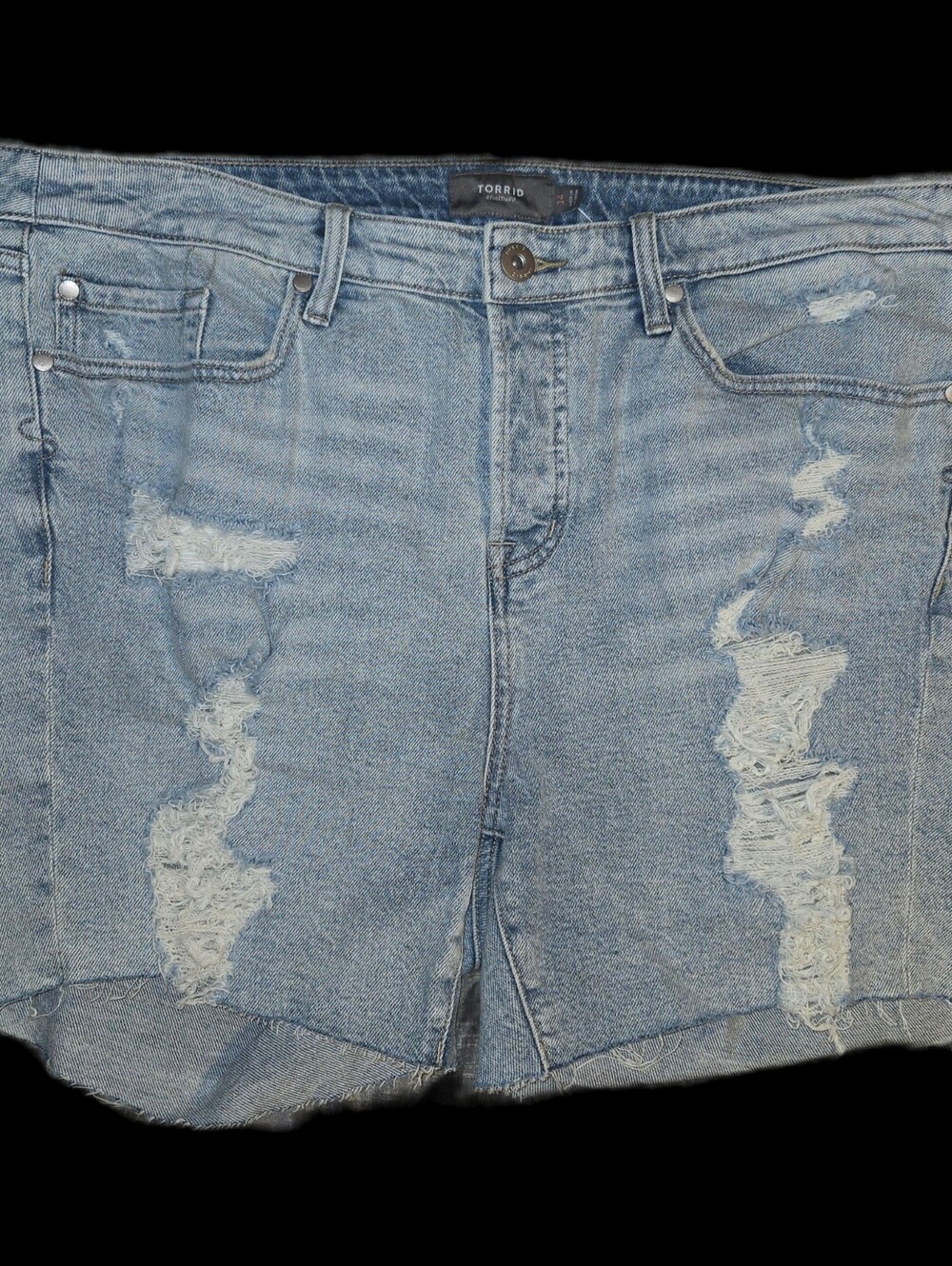 New Torrid Light Blue Distressed Denim Jean Shorts Size 14